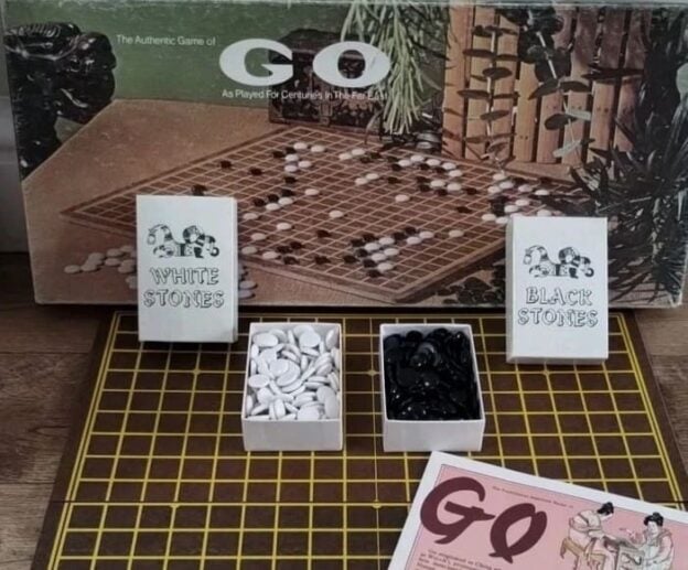 Choosing the Best Go Stones for Your Game